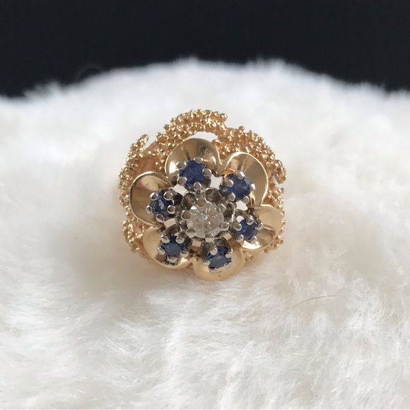 Certified Lady’s Diamond &Blue Sapphire Cluster Ring in Yellow Gold 14K•APPRISED - Picture 4 of 8